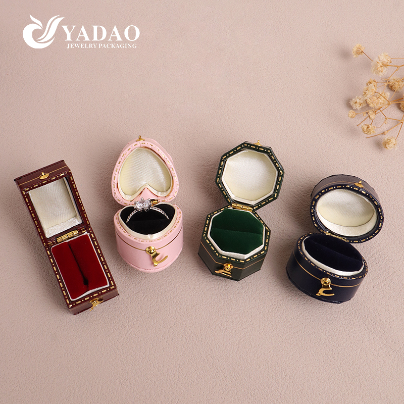 ভিনটেজ এনগেজমেন্ট রিংগুলি প্রাচীন গহনা সংগ্রহ মিনি বক্স ডিজাইন