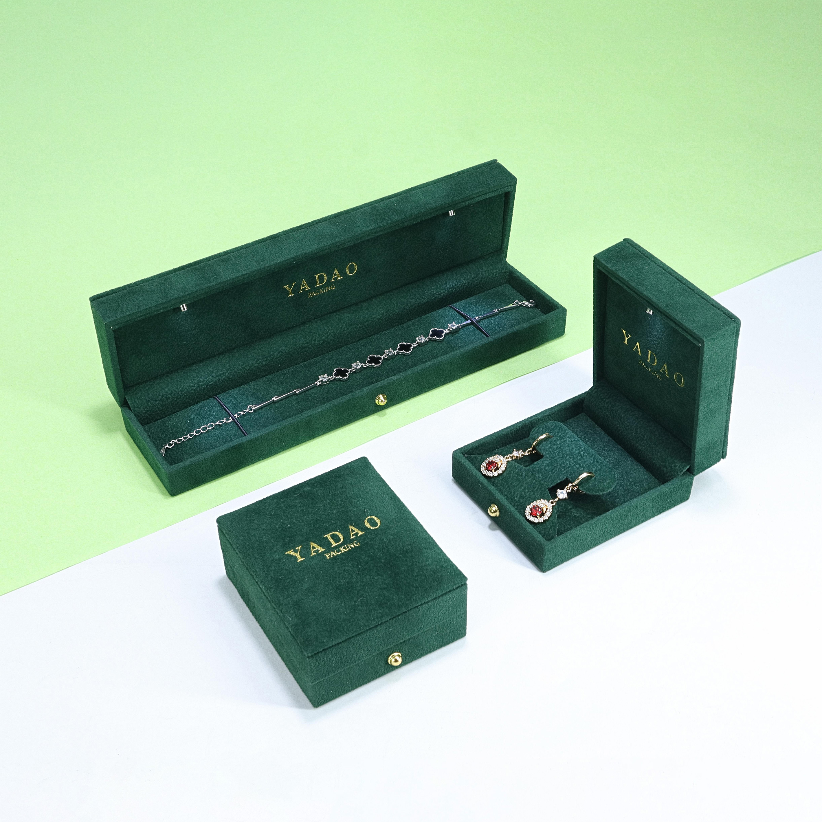 Green Velvet Led Jewelry Box Classic Luxury Style Custom Logo Gift Packaging with Lights Ring Earring Bracelet Necklace