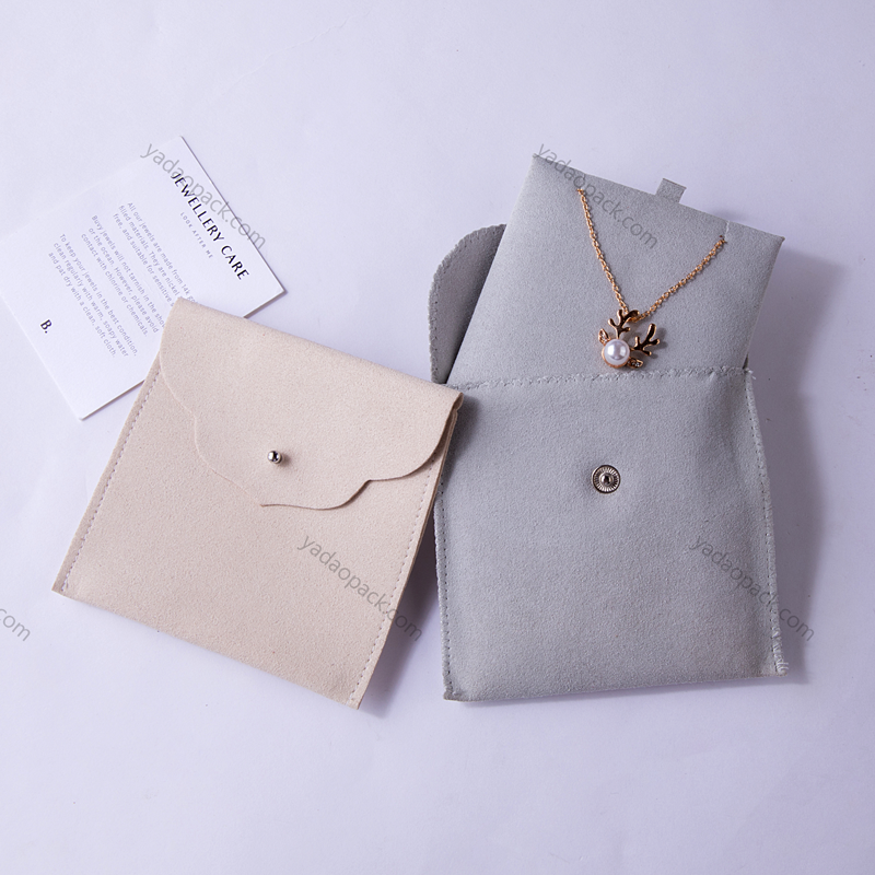 パッドインサート付き正方形のマイクロファイバーポーチ