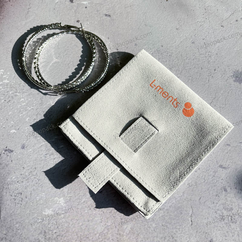 バントクロージャー付きグレーマイクロファイバー