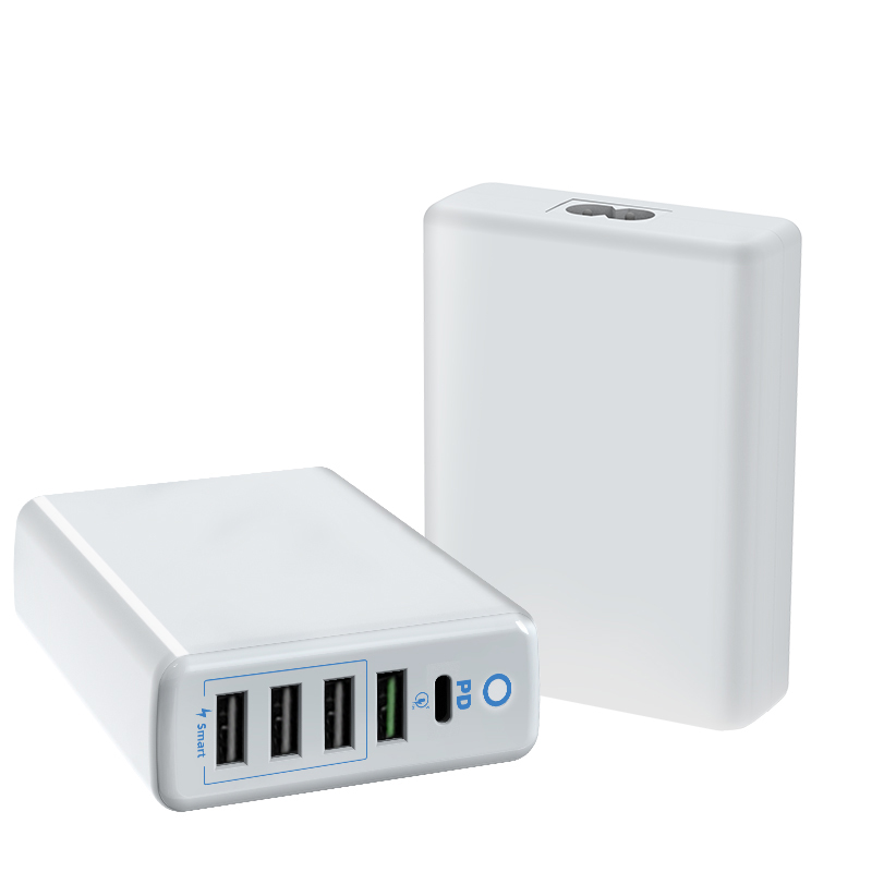 中国 60W PD快速充电USB C充电器QC 3.0端口和3个USB端口快速充电器 制造商