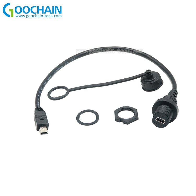 China waterdichte Mini USB Car Mount Dash Flush Verlengkabel voor Auto, Boot, Motorfiets, Truck Dashboard fabrikant