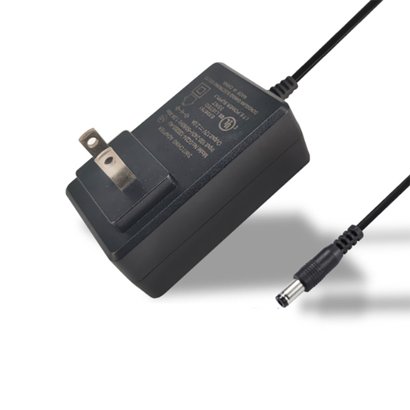中国 UL 认证 12V 2A 电源交流转直流适配器，交流 100-240V 转直流 12 伏变压器 制造商