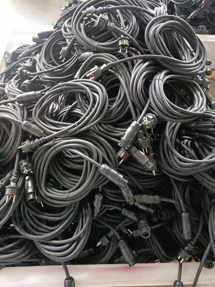 China Waterproof 3G 1.5mm 2 AC Extension Cable Betteri BC01 Female To Schuko Plug Power Cord for Photovoltaic System manufacturer