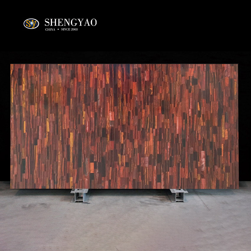 Плита из драгоценного камня с красным тигровым глазом