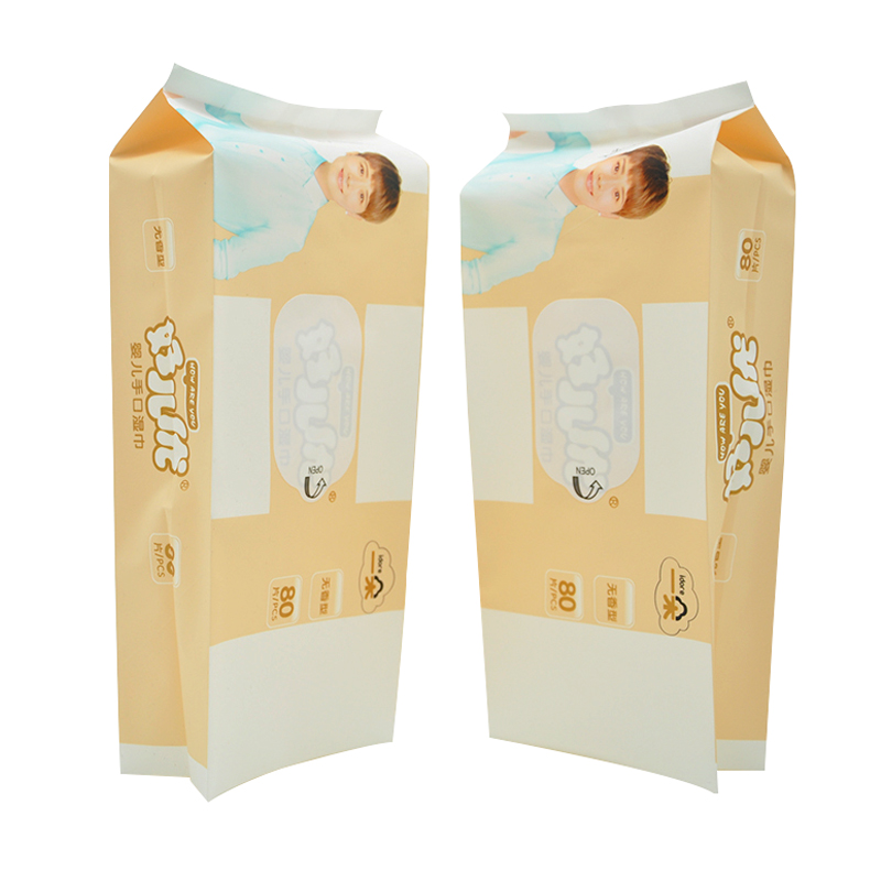 Side gusset laminated material packaging wet wipe pouch