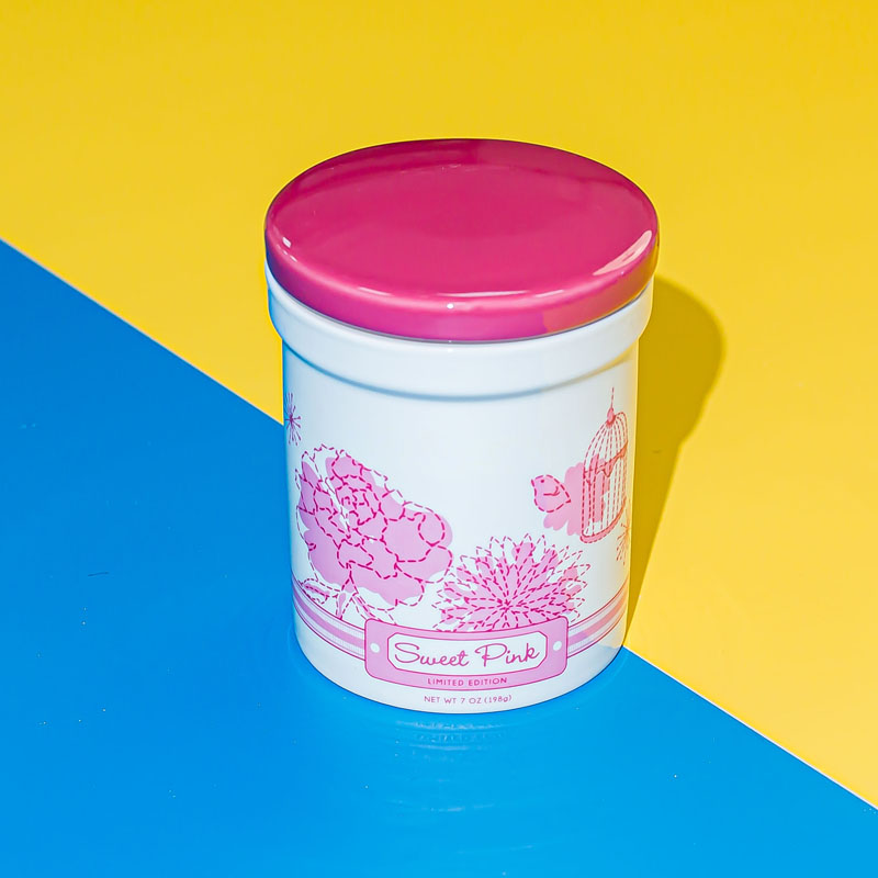 حامل شموع نذري سيراميك سعة 8 أونصة مع غطاء من سلسلة الربيع باللون الوردي