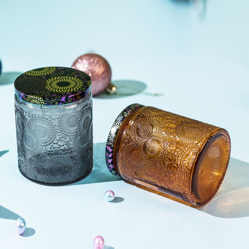 Frasco de vela âmbar Boticário com tampa de lata para velas perfumadas
