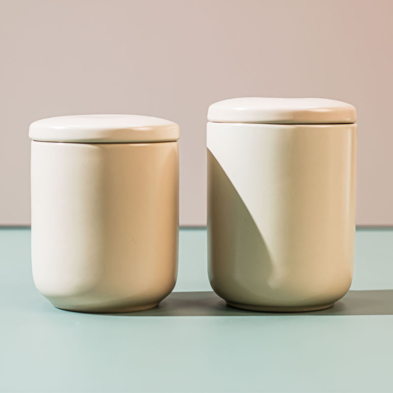 Glazed Coconut Milk Mango Ceramic Candles Vessel With Lid