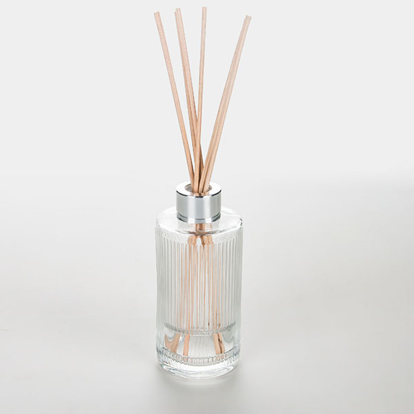 china glass diffuser bottle supplier
