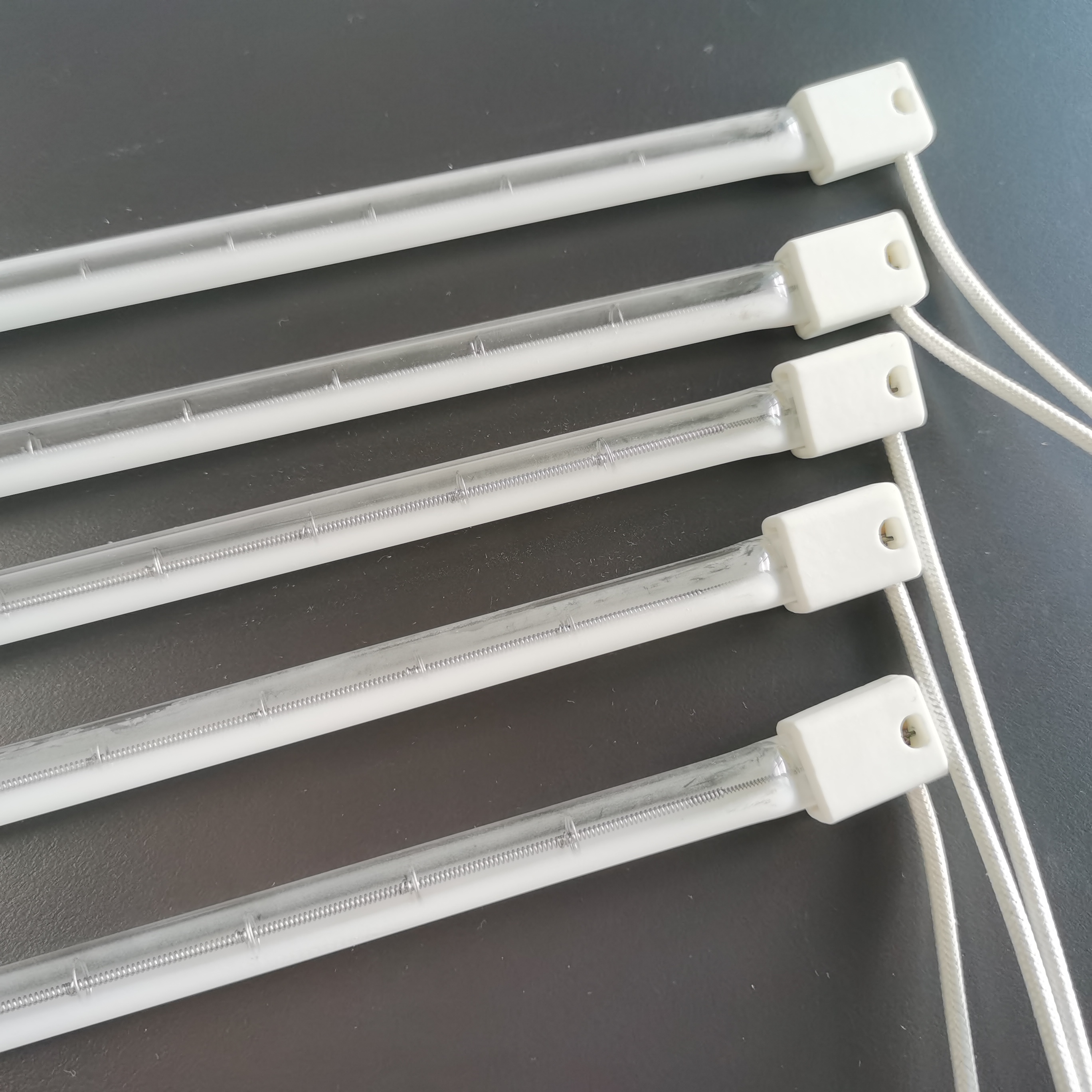 230V 2000W 920mm Manufacturer Half White Coated SK15 Short Wave Quartz Halogen Infrared Heater Emitter Heating Drying Lamp