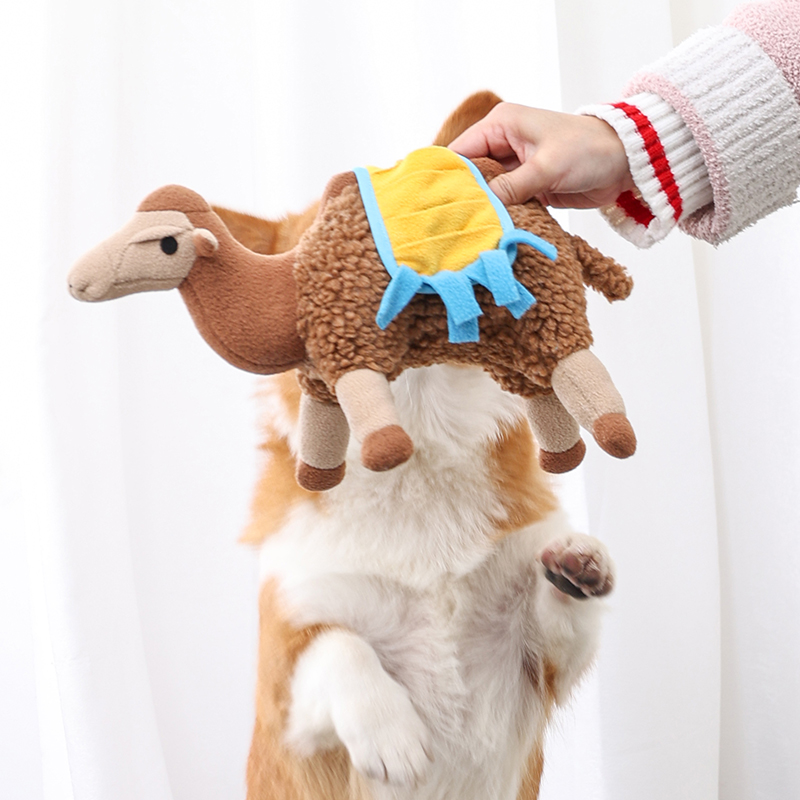 Camel shape design high quality dog snuffle toy wholesale custom dog puzzle toys manufacturer