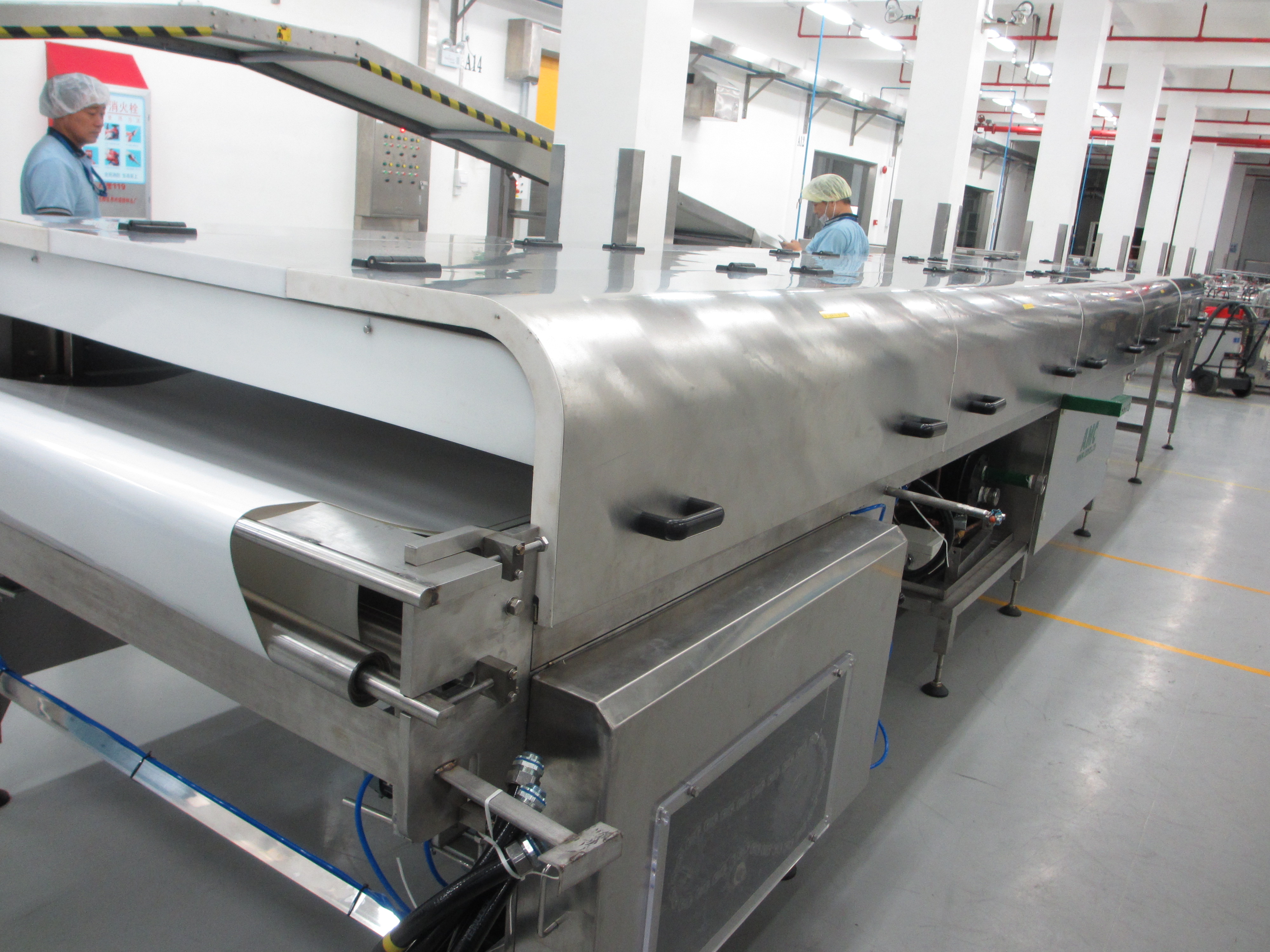 Hot selling cooling tunnel conveyor for chocolate