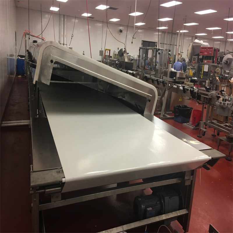 Tunnel de refroidissement complètement automatique de nourriture de chocolat d'opération facile économiseuse d'énergie à effet élevé