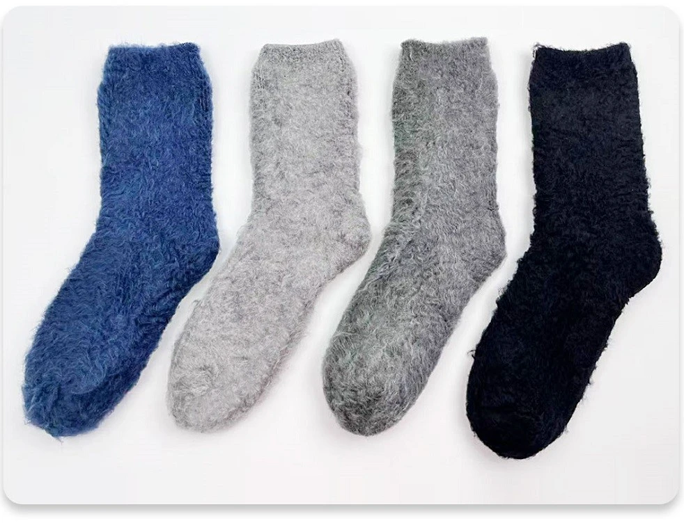 Low MOQ Factory 3D Plush Socks Supplier China
