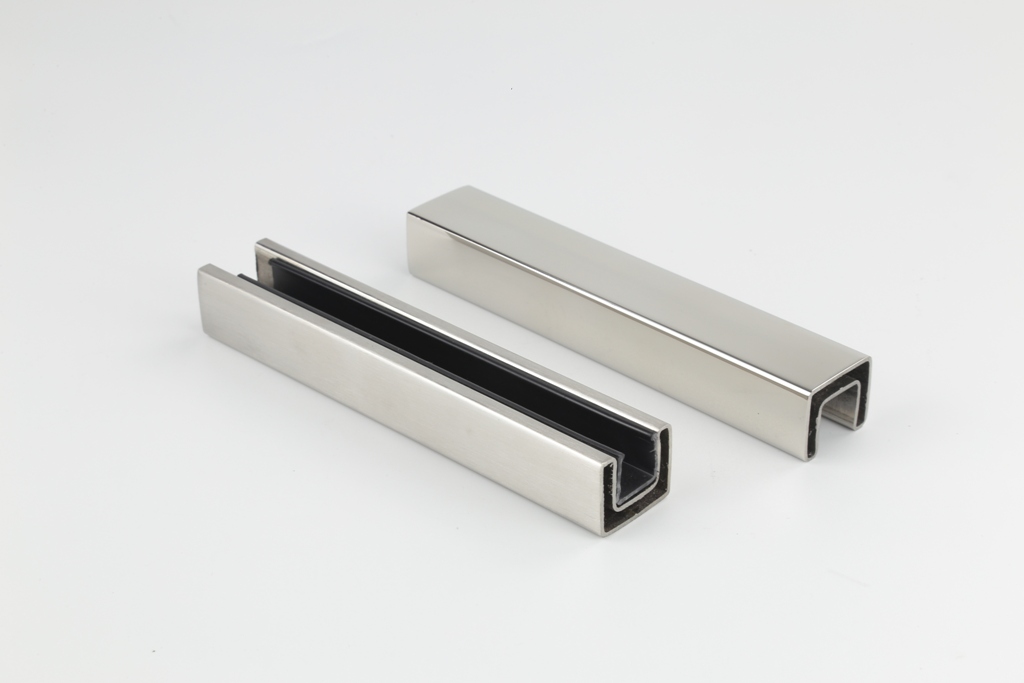 Балкон Безрамная стеклянная перила U Верхние направляющие канала с поручнями