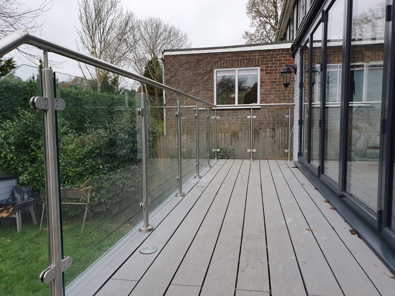 Balustrada balkonowa Balustrada schodowa Balustrada ze stali nierdzewnej Balustrada szklana