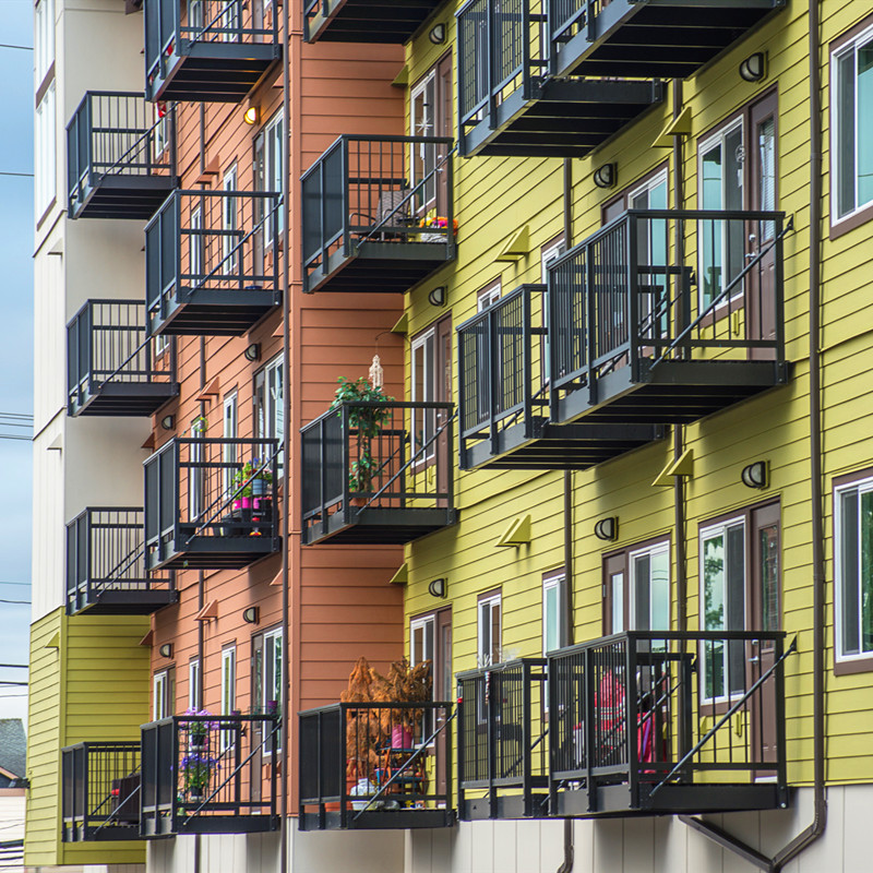 Zwart aluminium buis balkon reling ontwerp