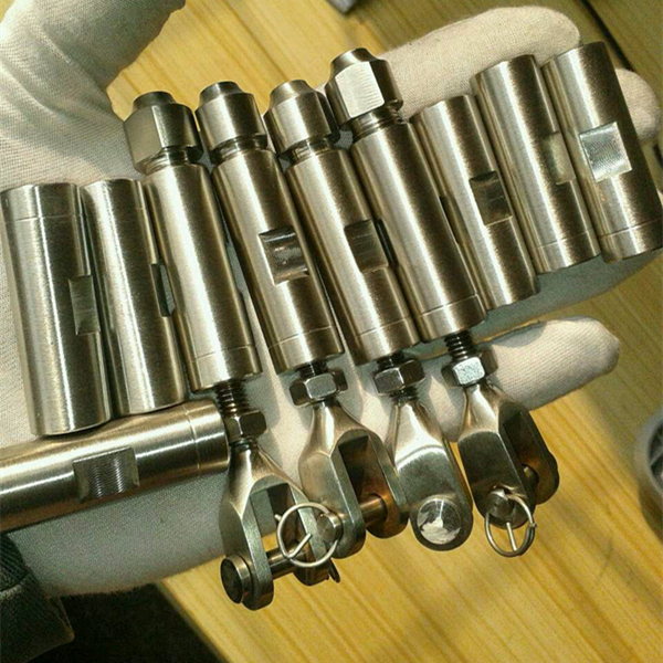 China manufacture standard reached cable railing tensioner wire rope anchor