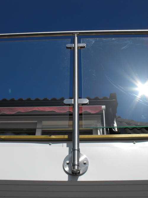 China leverancier frameloze glazen balustrade balustrade bericht