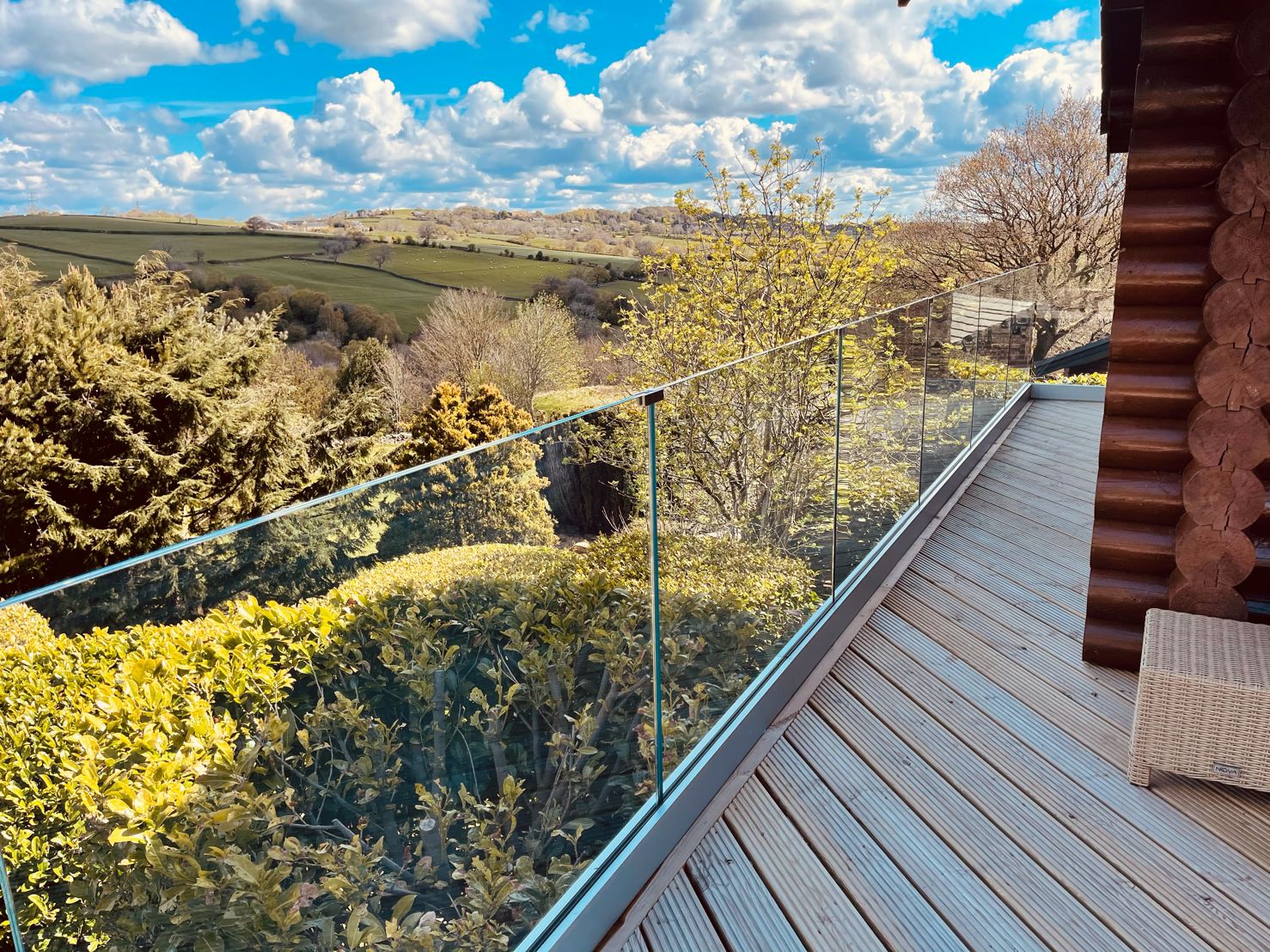 Cubierta balaustrada barandilla de aluminio barandilla de zapato de barandilla sin marco de vidrio balcón barandilla de cristal