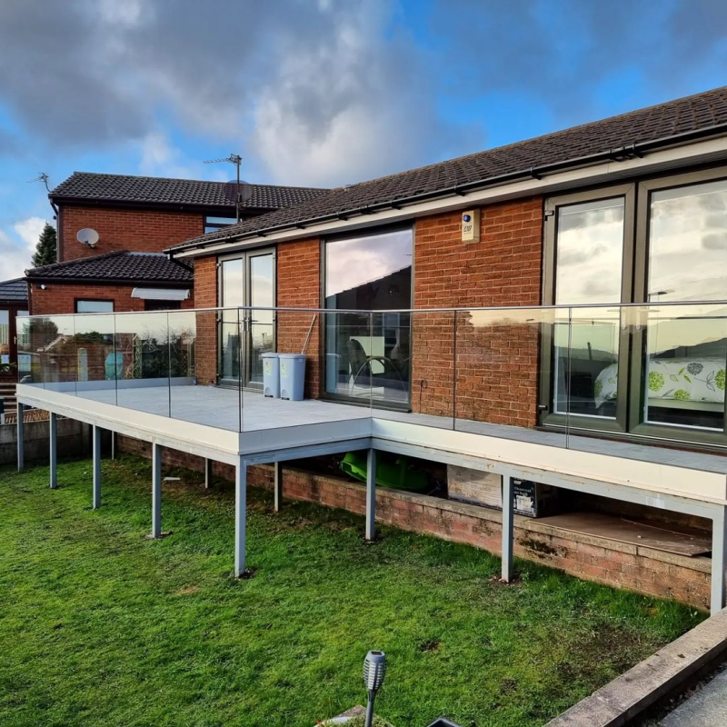 Bezramowa poręcz szkła z aluminiowego U kanału balustrady balkonu