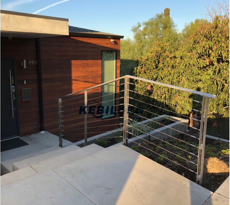 Zewnętrzne balustrady ze stali nierdzewnej Luksusowy balustrada balkonowa Balustrada kablowa