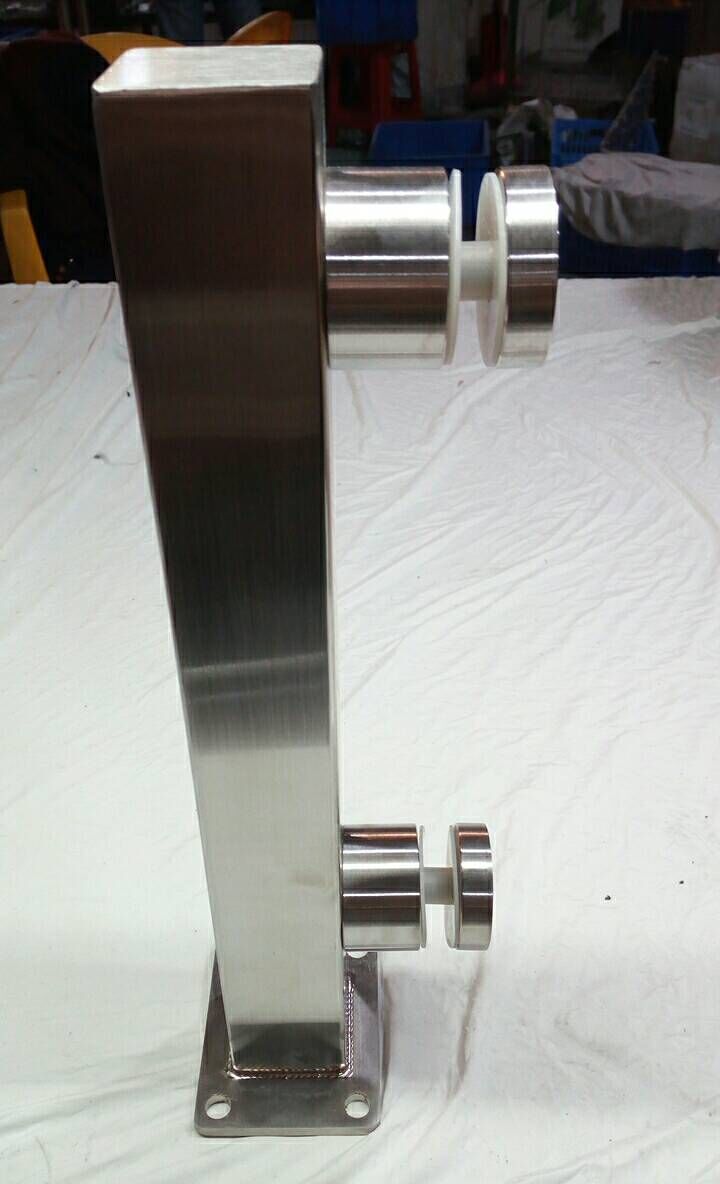 Sistema di ringhiere modulari in acciaio inox residenziali e commerciali