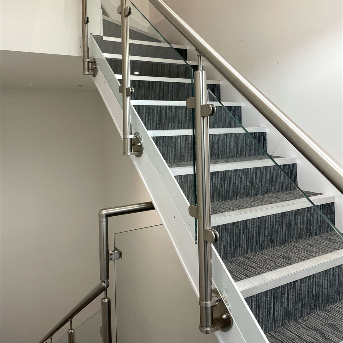 Safety Balcony/Staircase Glass Railing Stainless Steel Glass Balustrade System