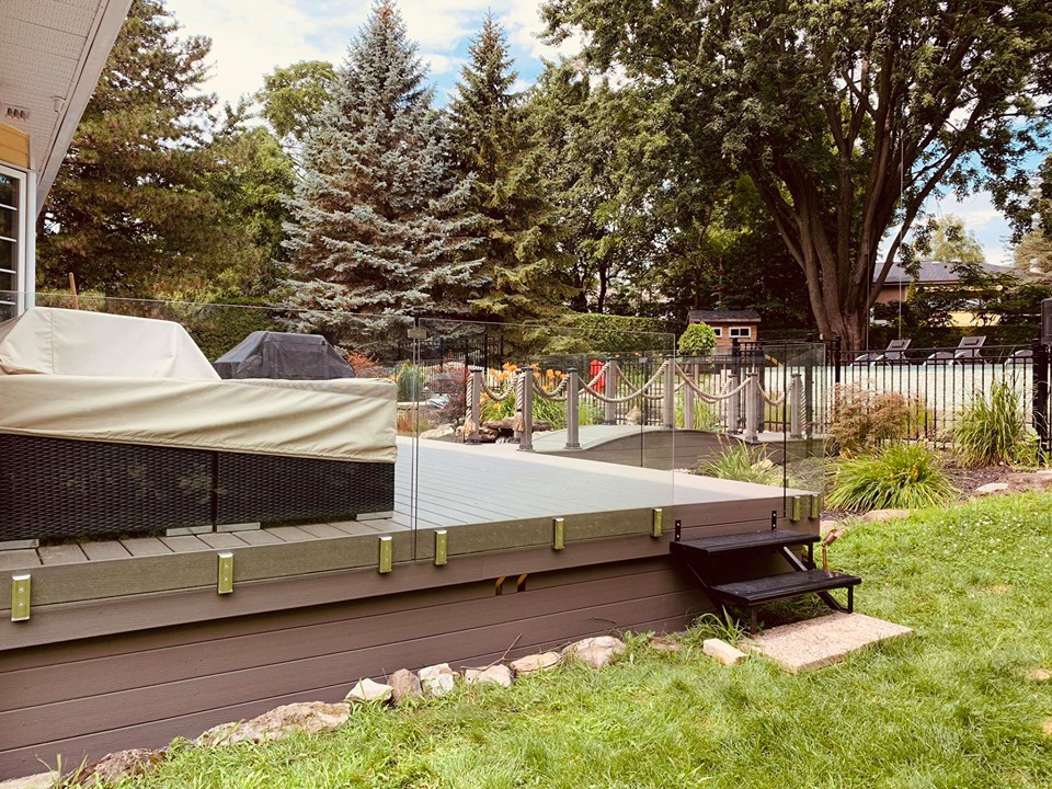 الفولاذ المقاوم للصدأ درابزين درابزين زجاجي سياج جانبي حنفية زجاجية