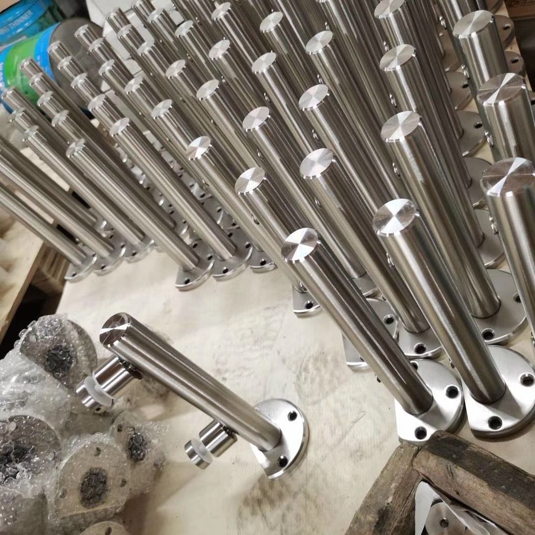 Stainless Steel Short Glass Balustrade Post for Topless Glass Railing Designs