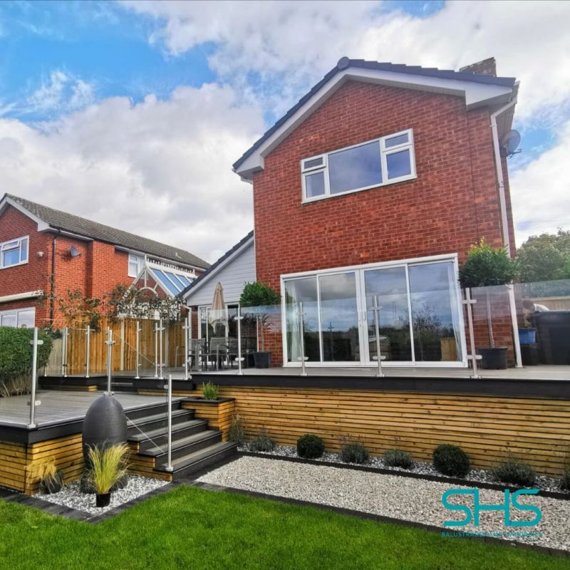 Poste de balustrade en verre en acier inoxydable pour balcon et escalier