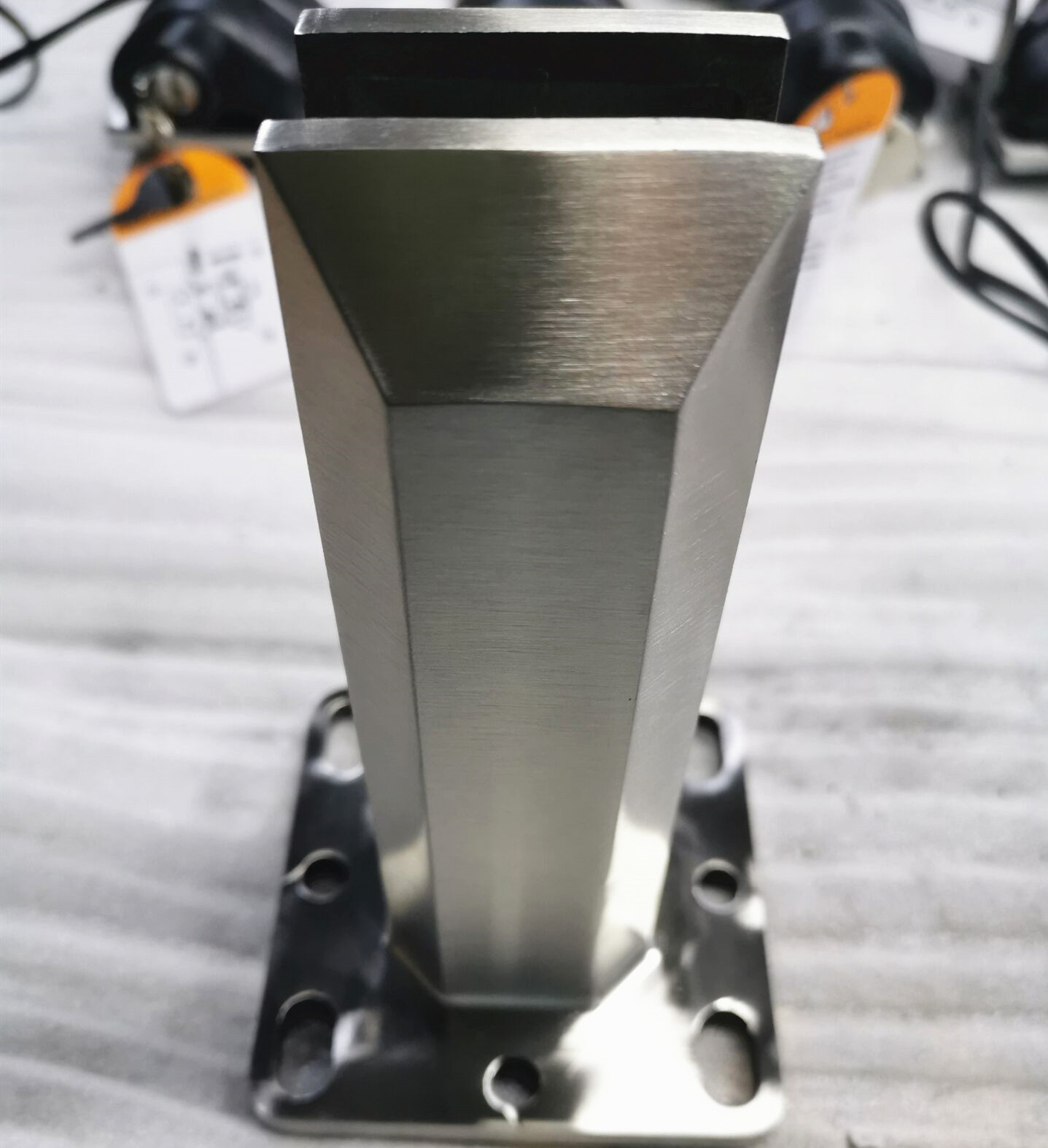 Spigot ajustável do vidro ajustável do aço inoxidável da montagem