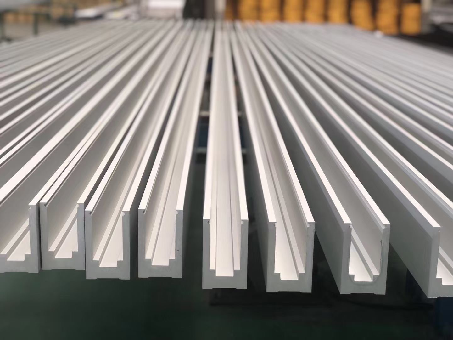 Оптовая продажа балкона безрамоглазные стекла балюстрады с алюминиевой базой U канал