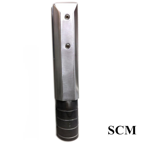 duplex 2205 vidro cerca de piscina torneira