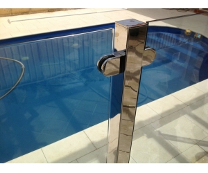 glazen balustrade post voor hek