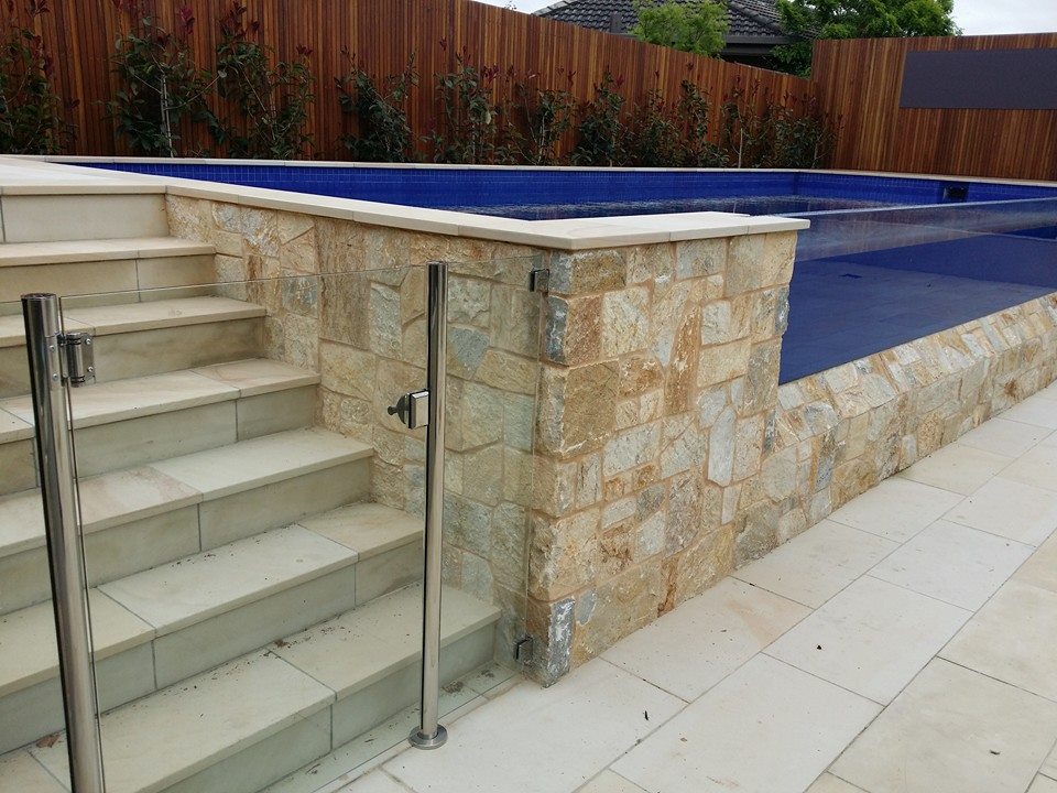 mirror or satin polished stainless steel 316 casting glass to round post hinge