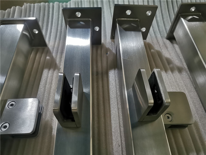 square glass fence post for outddor balcony