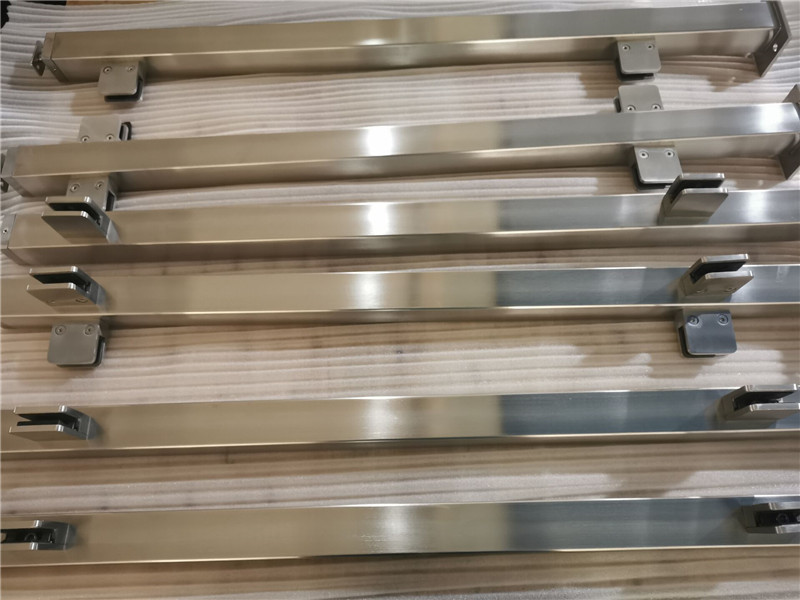 square glass fence post for outddor balcony