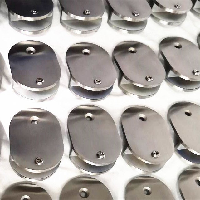 Acero inoxidable 180 grados de vidrio a pared abrazadera