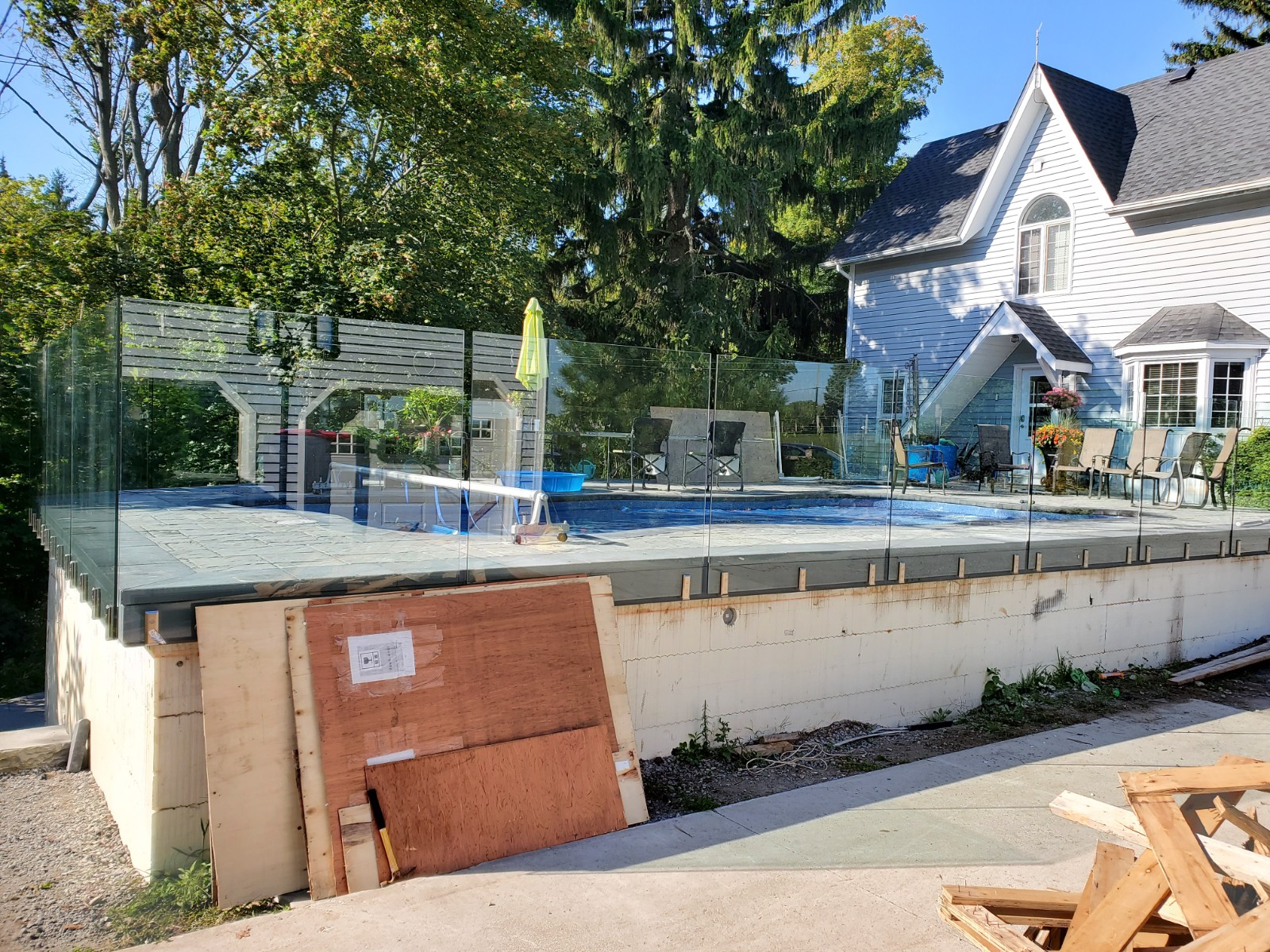 حنفية زجاجية مثبتة على الجانب من الفولاذ المقاوم للصدأ لدرابزين الزجاج