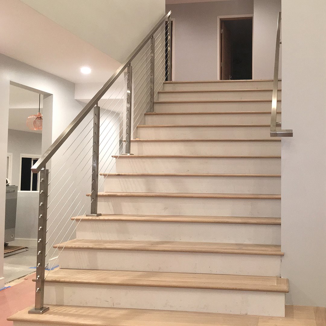 Baliustra per cavi regolabili in acciaio inox per scale