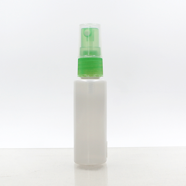 empty 1oz plastic fine mist bottle