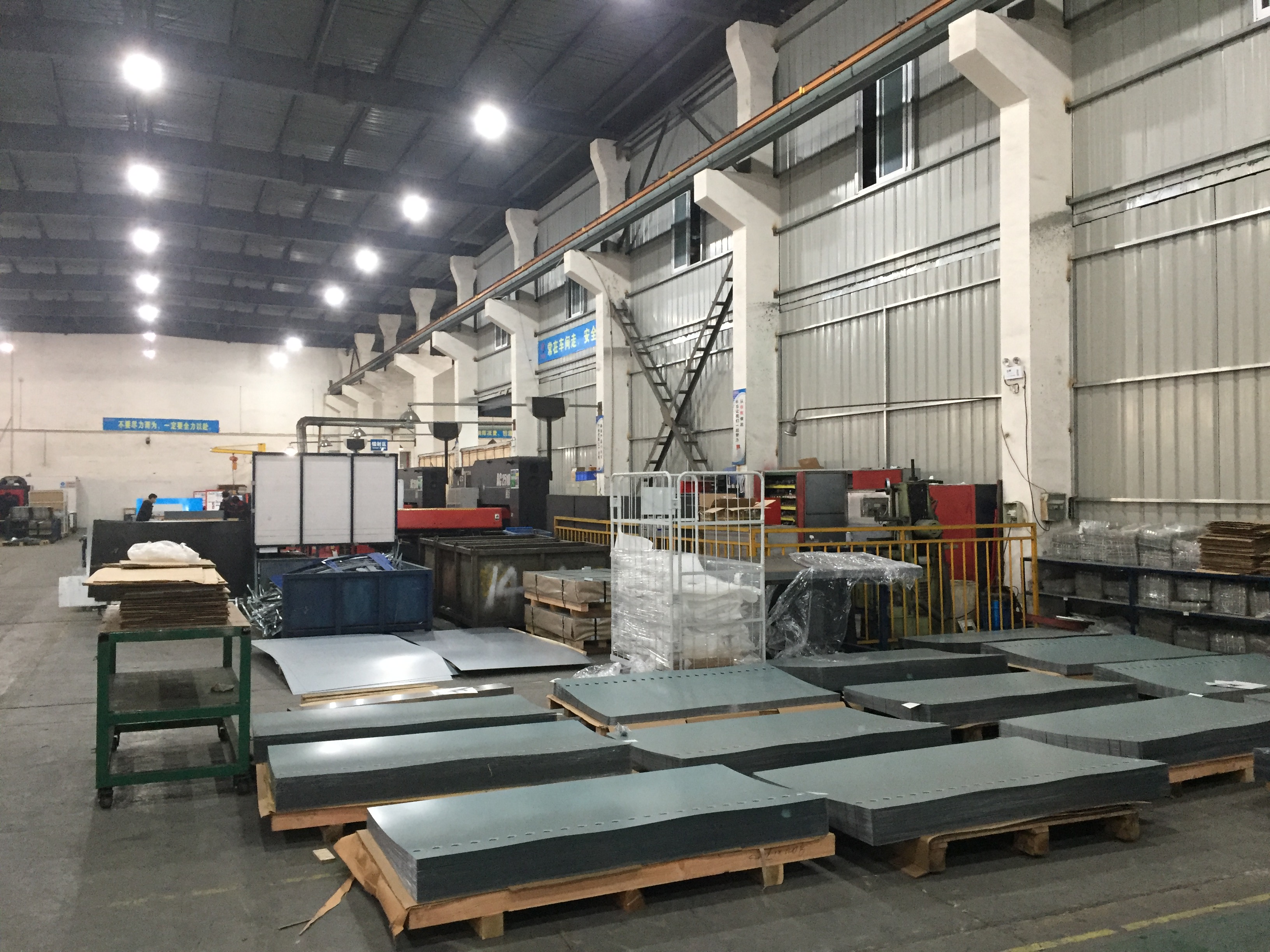 Powder coating or painting on sheet metal product surface fabrication