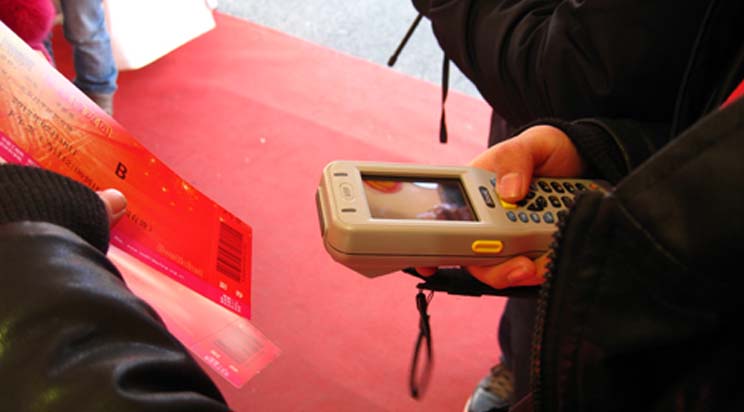 China Application of RFID Handheld Terminal in Ticket Verification manufacturer