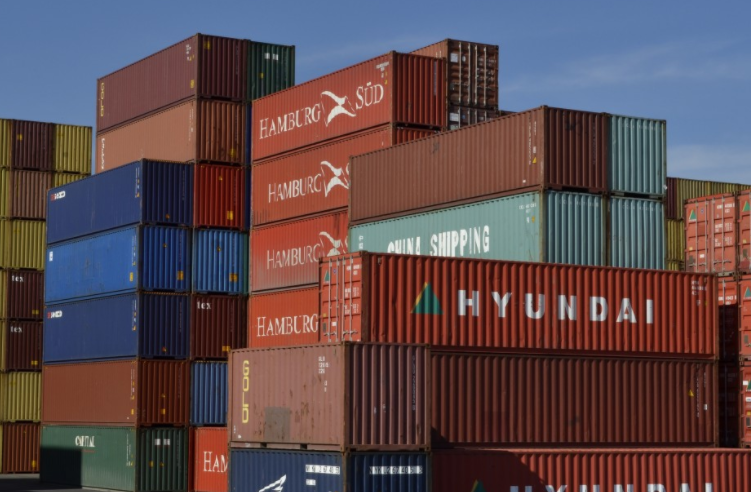 China U.S. Customs and Border Protection uses RFID and other multi-dimensional technologies to speed up en manufacturer