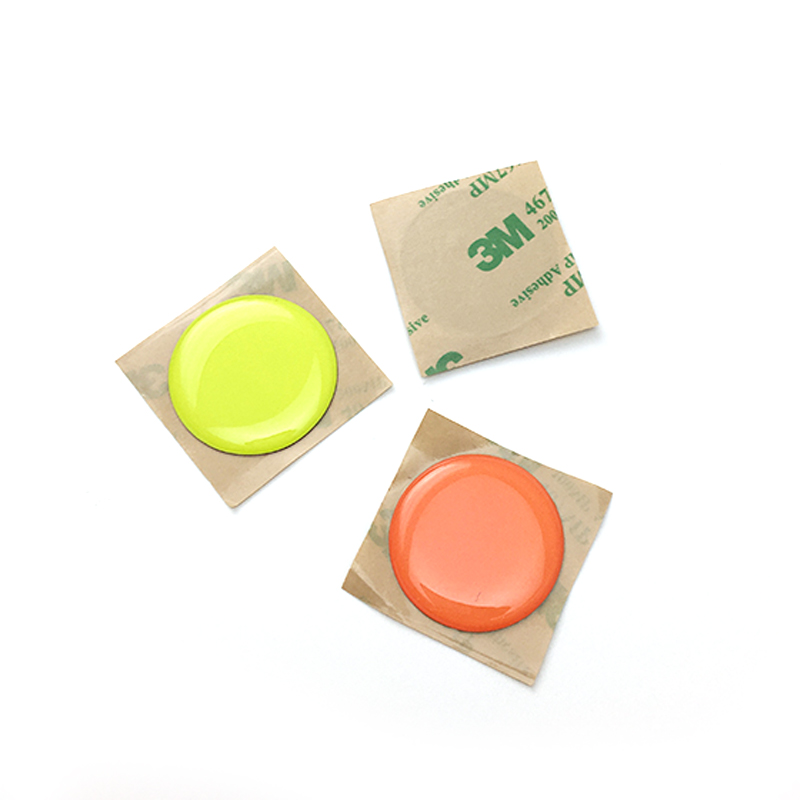 फोन के लिए एनएफसी वॉटरप्रूफ एपॉक्सी कवर सोशल मीडिया एनएफसी चिपकने वाला स्टिकर कस्टम प्रिंटिंग