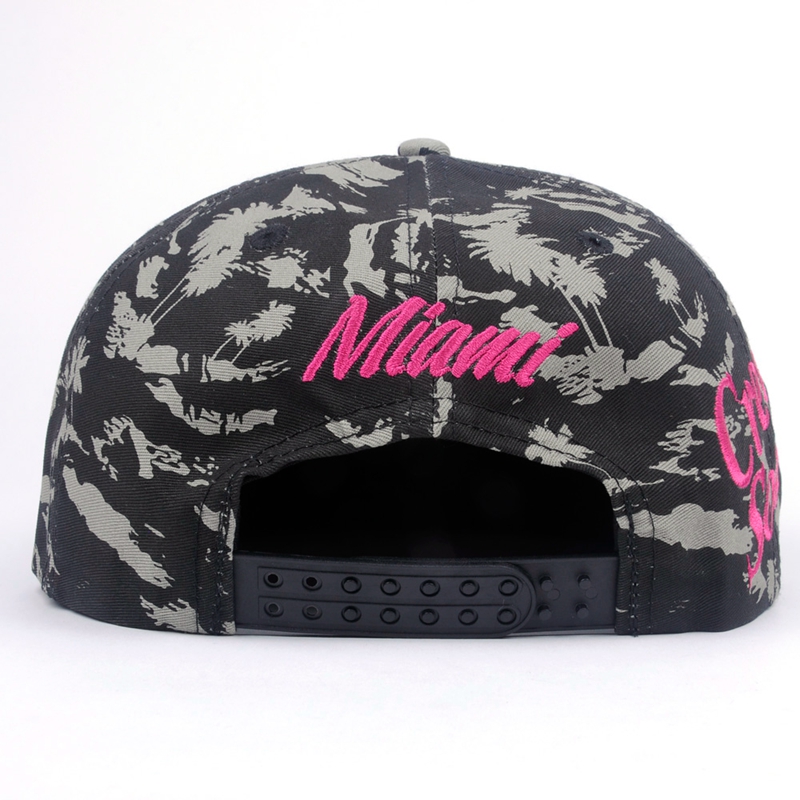 Custom Flat Brim 5 Panel Snapback Hat