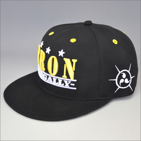 High Embroidery Snapback for Wholesale