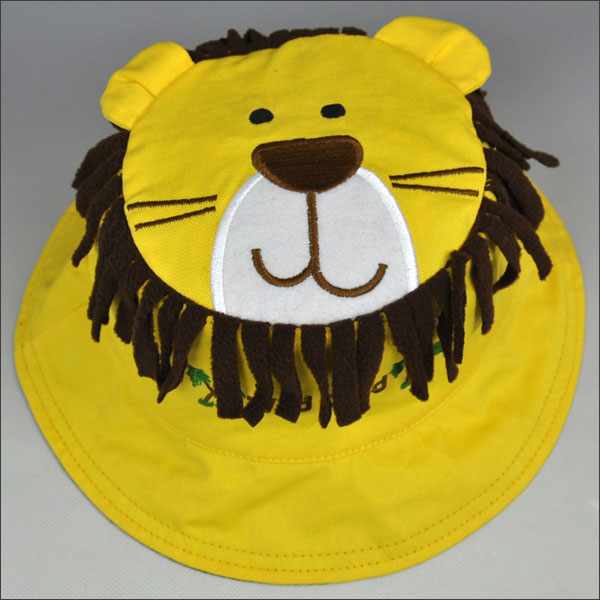 Reversible cotton animal bucket hat